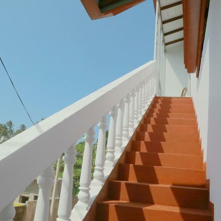 Coconut Hill Homestay Mirissa Exterior foto