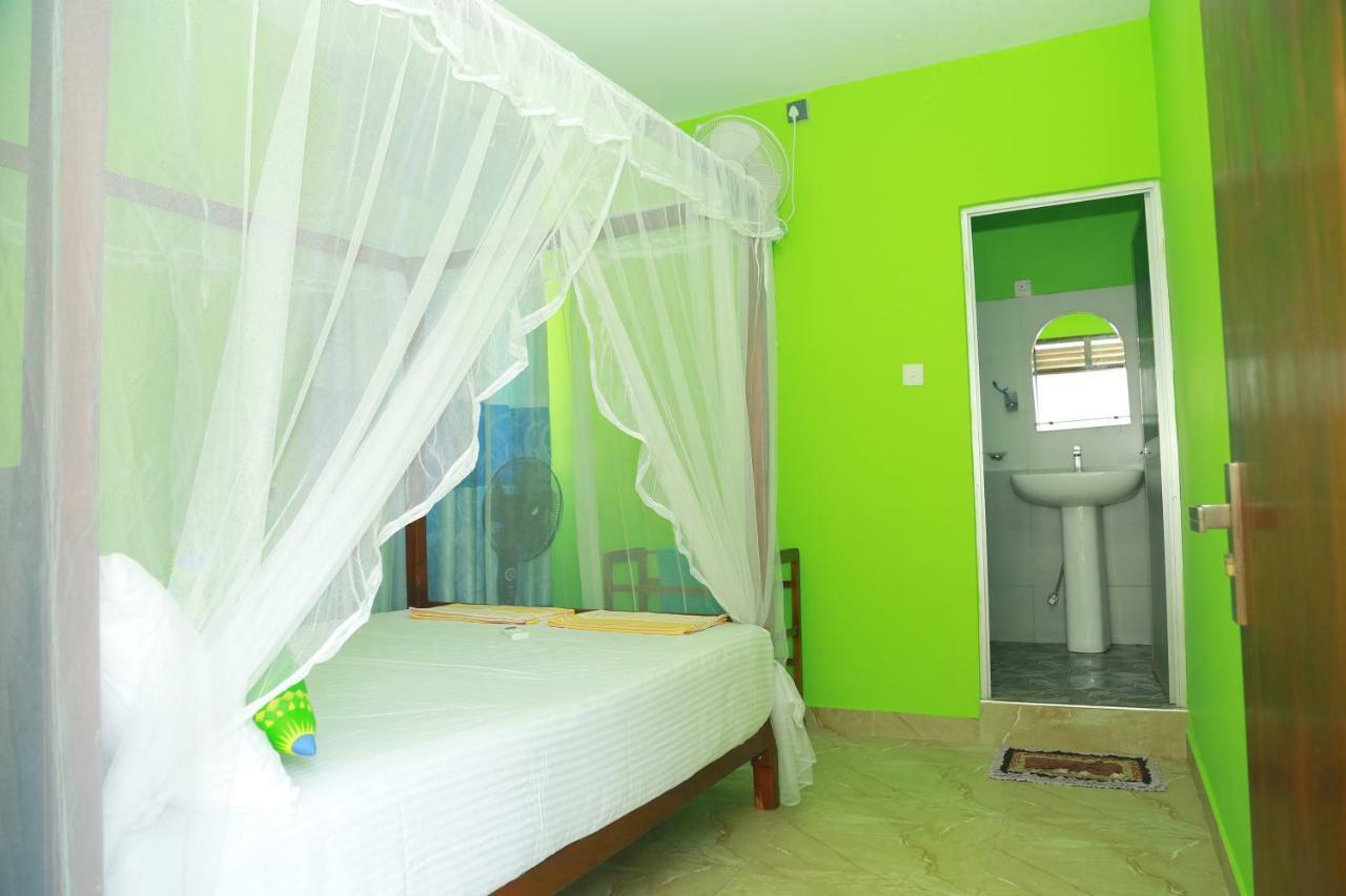 Coconut Hill Homestay Mirissa Exterior foto